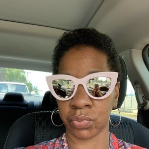 Meet your Posher, Kimberly